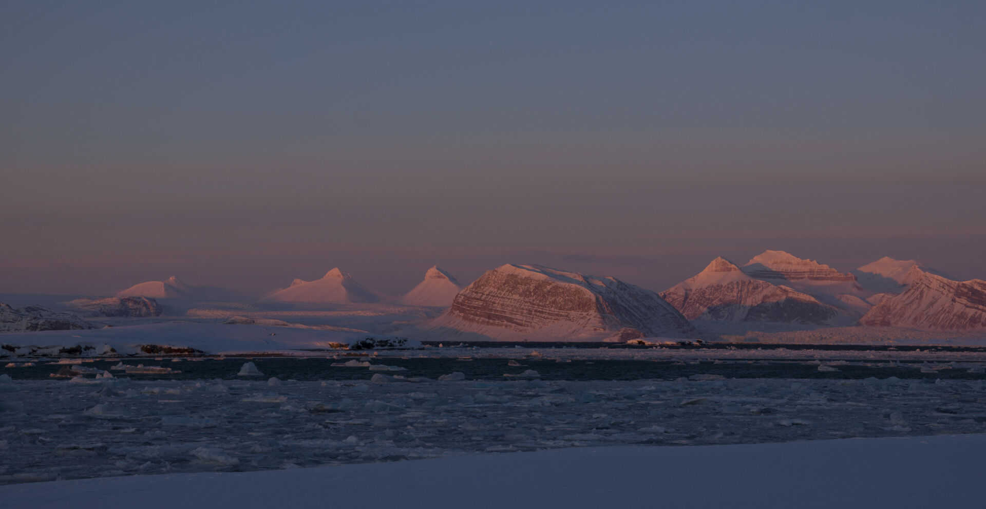 Kongsfjorden landscape